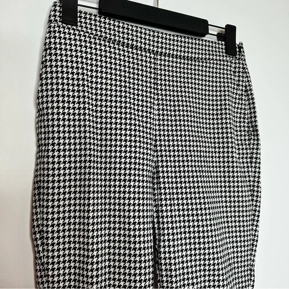 Sezane Clara Houndstooth Trousers in Ecru Black - Picture 5 of 14